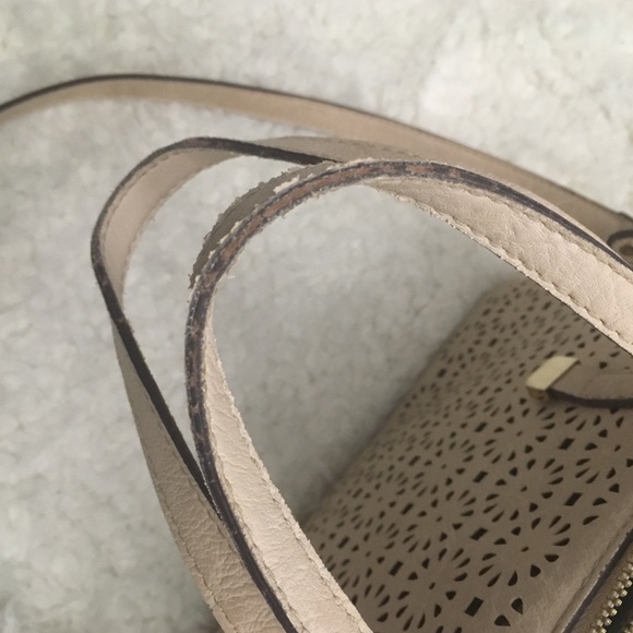 Laser Cut Satchel- Perfect for Spring! 🌼 - Picture 4 of 7